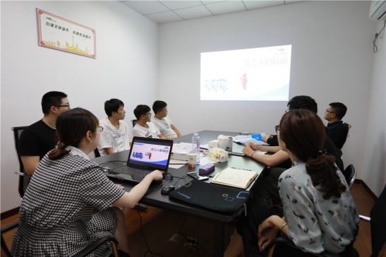 新員工培訓(xùn)上崗