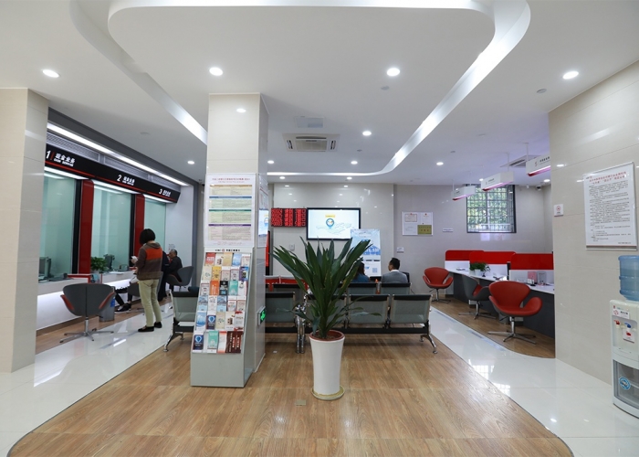 紡工路工行裝飾