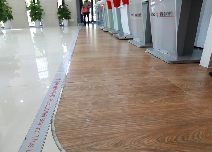 紡工路工行裝飾